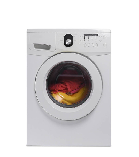 Moderni pesukone valkoisella taustalla
 - Valokuva, kuva