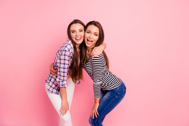 Portrait of nice-looking attractive sweet lovely fascinating winsome cute charming slim thin fit cheerful cheery straight-haired girls having fun isolated over pink pastel background - Foto, Bild