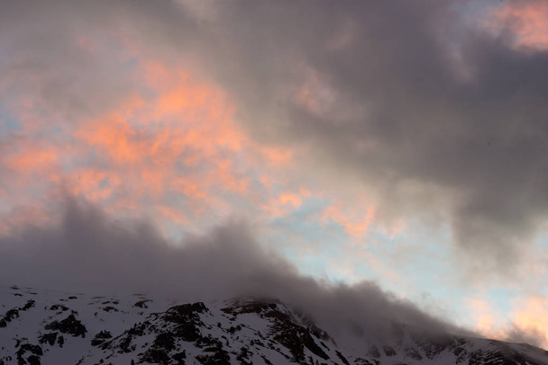 Зима в Пиренеях
 - Фото, изображение
