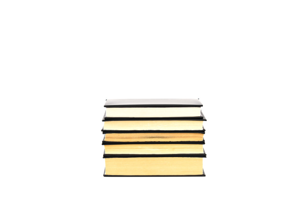 Παλιά μαύρο σκληρό εξώφυλλο βιβλία με κίτρινες σελίδες απομονώνονται σε λευκό - Φωτογραφία, εικόνα