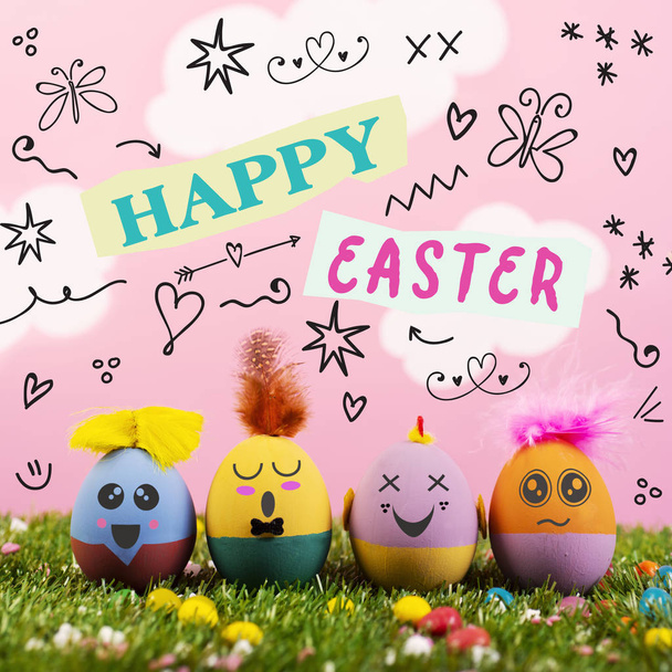 teksti onnellinen pääsiäinen ja söpö käsintehty koristeltu munia
 - Valokuva, kuva