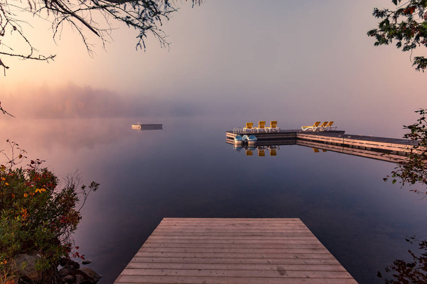 Dock on Lac-Superieur, Mont-tremblant, Quebec, Canada - 写真・画像