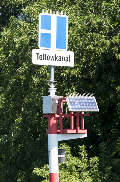 Щит впадіння в Teltow канал - Фото, зображення