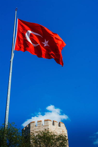 Mury miejskie Konstantynopola w Stambule, Turcja - Zdjęcie, obraz