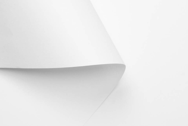 Tasarım için bükülmüş beyaz kağıt levhalar arka plan doku - Fotoğraf, Görsel