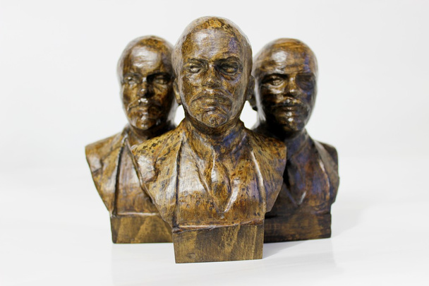 Escultura de madera tallada Lenin
 - Foto, Imagen