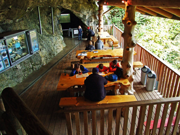 Кристал-печера костервальд (Die Kristallhohle () — Каноль, Швейцарія - Фото, зображення