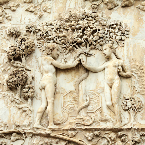 Adem ve Havva, ilk günah - orvieto CA'da mermer kabartma - Fotoğraf, Görsel