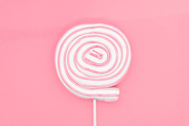 Kulaté marshmallowní lízánky na tyči - Fotografie, Obrázek
