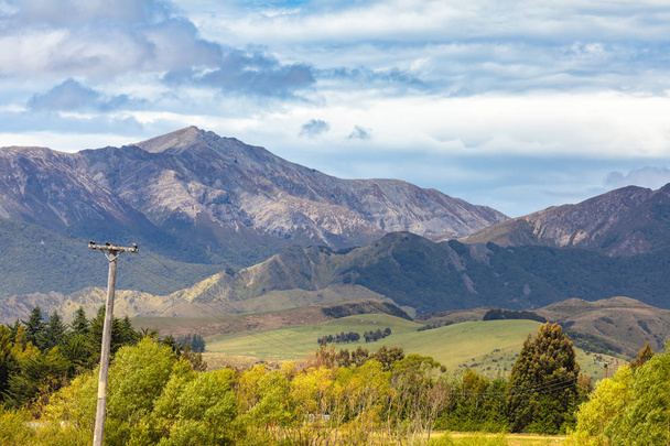 γραφική θέα στα βουνά της Νέας Ζηλανδίας - Φωτογραφία, εικόνα