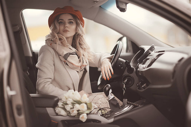 Frenchwoman driving / look style fashion, youth, vintage young girl style image - Foto, Imagem