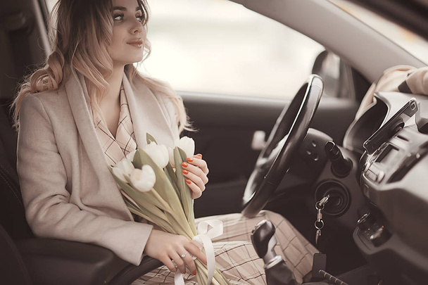 girl spring auto / happy girl in the car, travel spring mood happiness - Foto, Imagem
