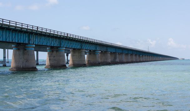 Семимимильный мост
 - Фото, изображение