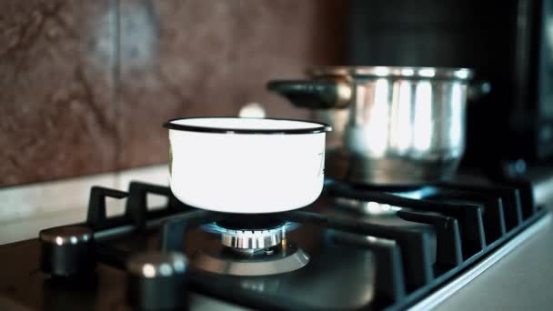 primer plano de la estufa de gas del hogar
 - Imágenes, Vídeo