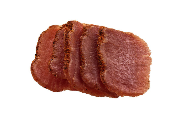Мастурбація, сушена фритюрниця з м'яса яловичини, тонко нарізана, на білому тлі
. - Фото, зображення