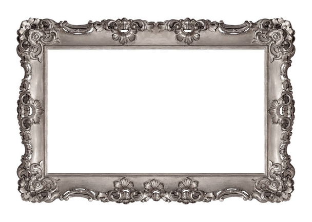 Панорамная серебряная рамка для картин, зеркал или фотографий, изолированных на белом фоне. Элемент дизайна с траекторией обрезки - Фото, изображение