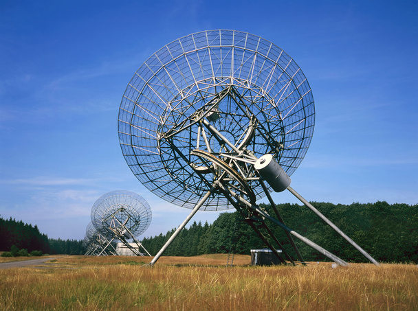 radioteleskop w westerbork Holandia - Zdjęcie, obraz
