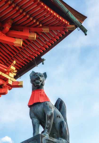 Sanctuaire Fushimi Inari Taisha à Kyoto, Japon  - Photo, image