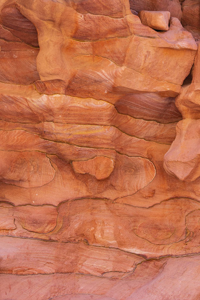 A Színes kanyon egy sziklaformáció a Sínai-félszigeten. Látnivalók Nuweiba, Egyiptom. - Fotó, kép