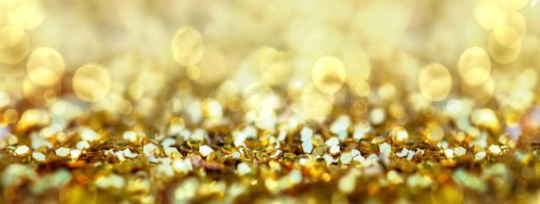 banner van gouden glitter in Blur Lights backgound  - Foto, afbeelding