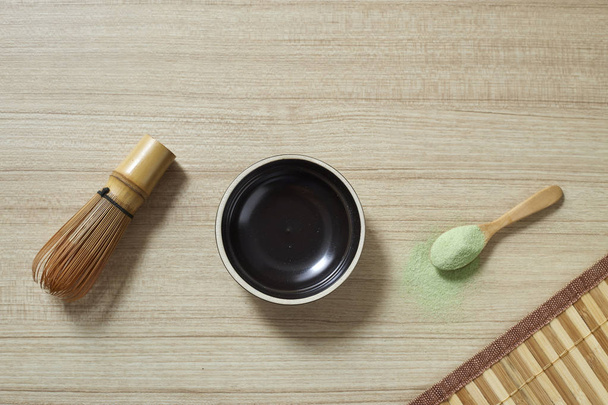 Powdered green tea with bamboo whisk - Φωτογραφία, εικόνα