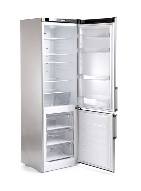 Ouvrir réfrigérateur vide sur fond blanc
 - Photo, image