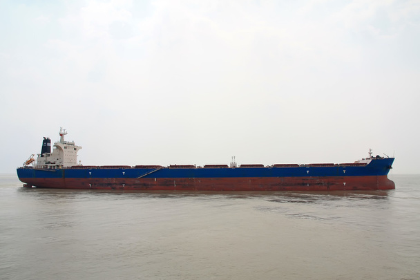 γίγαντας πλοία στη θάλασσα στην Κίνα - Φωτογραφία, εικόνα