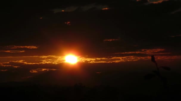 Auringonlasku
 - Materiaali, video