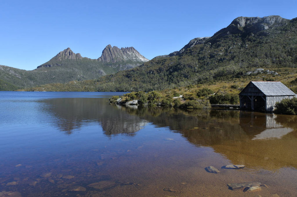 クレイドル山-セントクレア湖国立公園タスマニアオーストラリア - 写真・画像