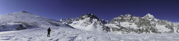 Montagnes panoramiques avec
 - Photo, image