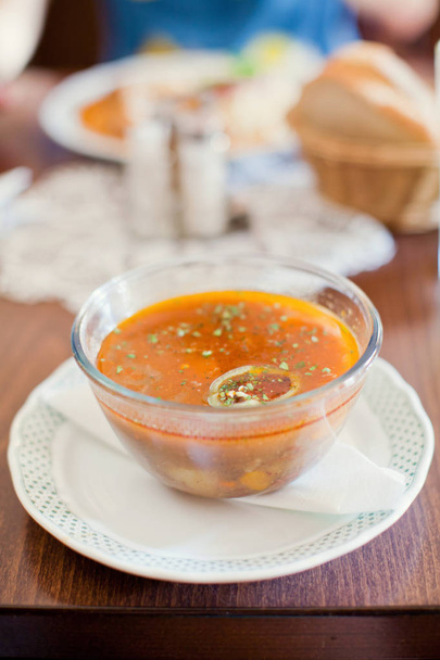 Традиційний угорський суп гуляш - Фото, зображення