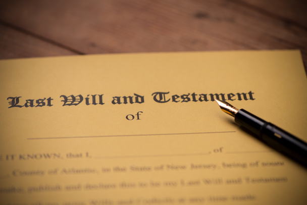 Last will and testament form with gavel. Decision, financial - Photo, Image