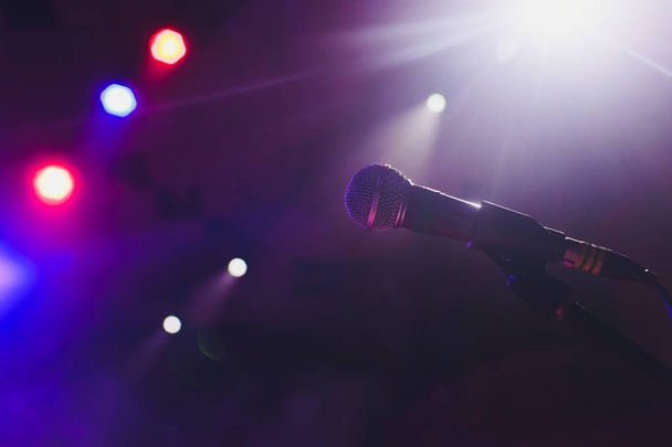 microphone against blur on beverage in pub and restaurant background. - Fotografie, Obrázek