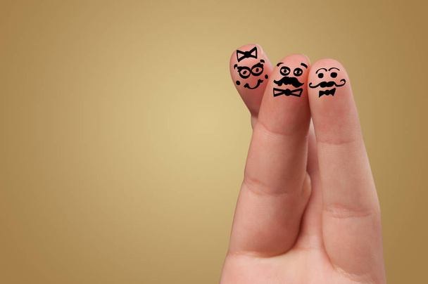 Элегантные пальцы, улыбающиеся вместе
 - Фото, изображение