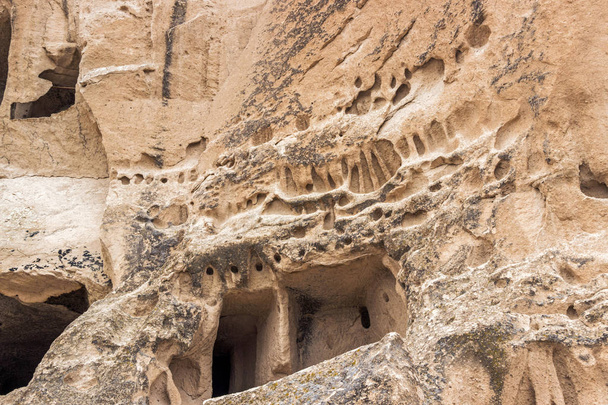 natuurlijke rotsformatie in Cappadocië - Foto, afbeelding