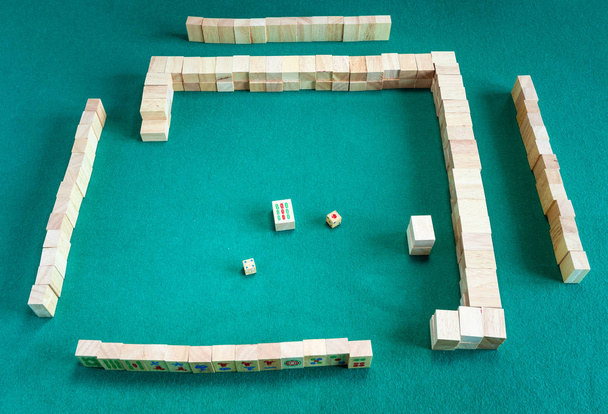 desmontar el wali en de tablero de mahjong juego
 - Foto, imagen
