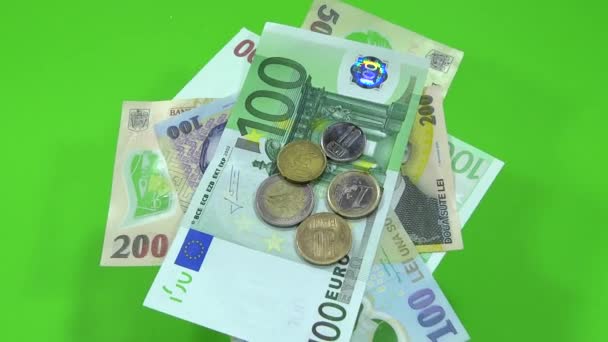 Euro e lei romena
 - Filmagem, Vídeo