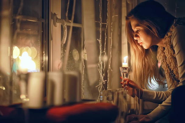 cozy Christmas evening girl / home New Year evening, model in a cozy house, evening light - 写真・画像