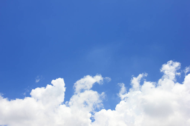 Blue sky background with cloud. - Foto, imagen