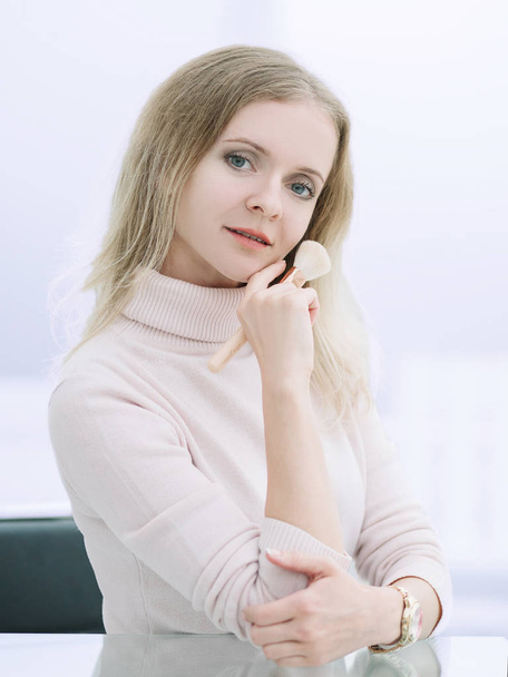 portrait of attractive young business woman . isolated on white - Valokuva, kuva