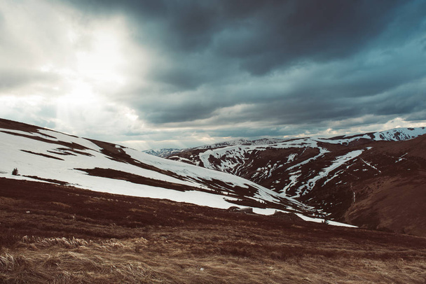 Mountains with snow - Fotografie, Obrázek