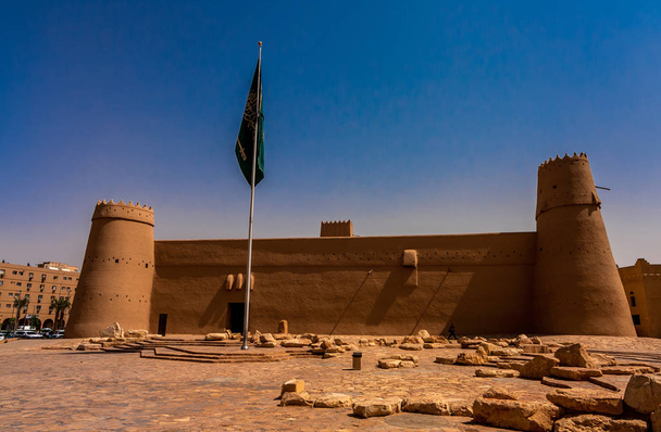 Fuerte Masmak, un hito histórico de Riad
 - Foto, Imagen