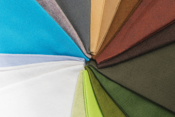 Grupo de telas de fieltro en Distribucion de Abanico diferentes colores masculinos. Pao lency - Foto, afbeelding