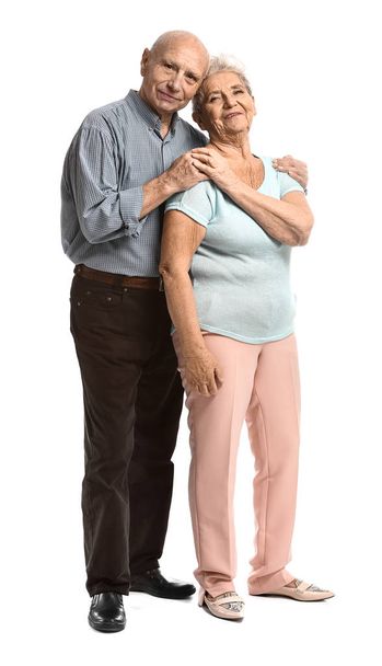 Портрет пожилой пары на белом фоне
 - Фото, изображение