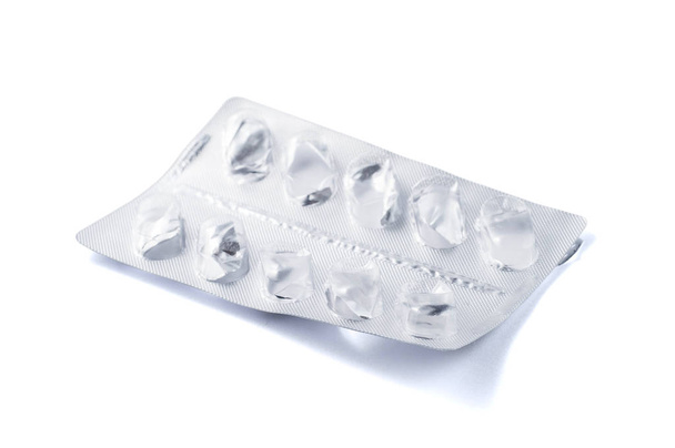 Обломки от упаковки для таблеток
 - Фото, изображение