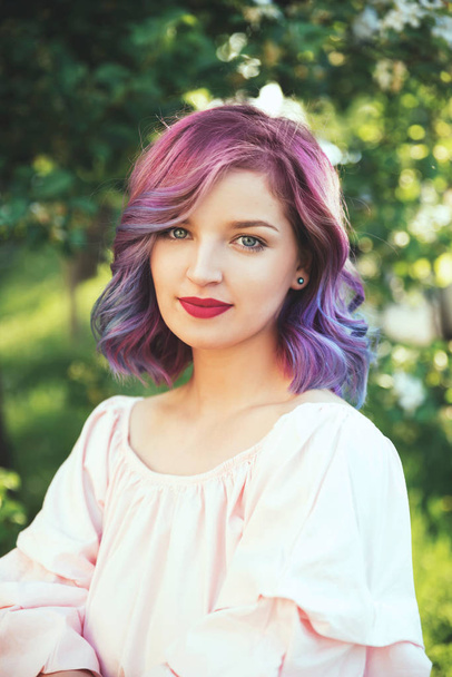 Portrait of beautiful young woman with dyed hair - Foto, immagini