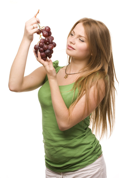 vrouw en tros druiven - Foto, afbeelding
