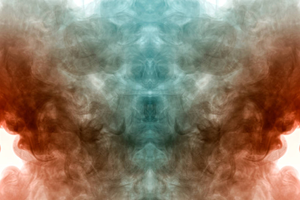 Patrón místico de humo de color naranja y azul en la forma o
 - Foto, imagen