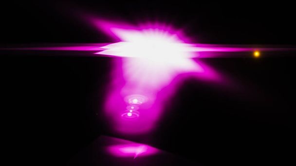 Realistische len flare Glow lichteffect op zwarte achtergrond. Optic - Foto, afbeelding
