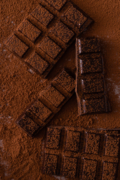 dark chocolate with cocoa - Zdjęcie, obraz
